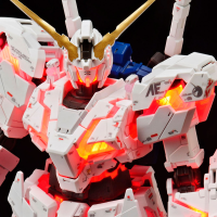 [พรีออเดอร์] RG 1/144 Limited Unicorn Gundam (Destroy Mode) Ver.TWC (มีไฟ LED)[GBT] [BANDAI]