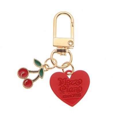 น่ารักกระเป๋าจี้ Kawaii เชอร์รี่รูปหัวใจพวงกุญแจของขวัญวันวาเลนไทน์สำหรับเพื่อนชายเพื่อนสาวพวงกุญแจโลหะ