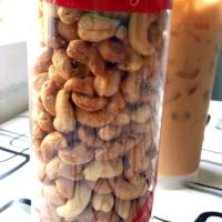 เม็ดมะม่วง อบกรอบแบบกระปุก Cashew nut Roasted with Rice bran oil. (Original / salt)