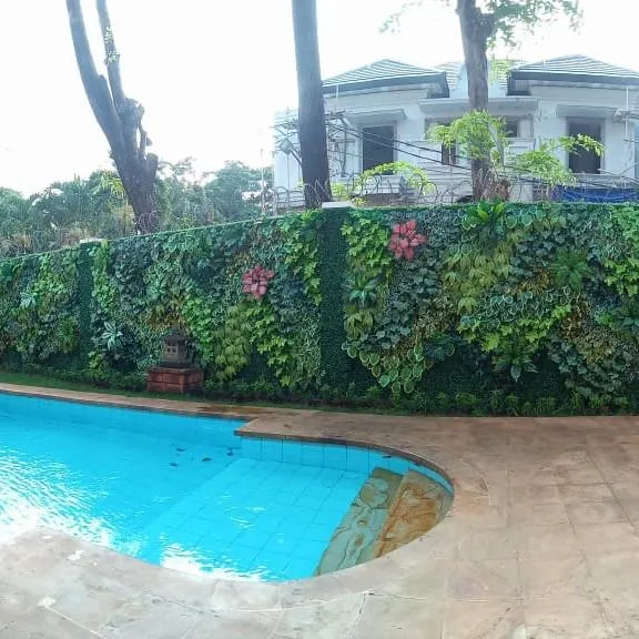 Desain Vertical Garden Sintetis Taman Vertikal Dekorasi Ruangan Rumah