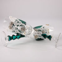 Newest 1 pair Wedding Champagne Bride and Groom Glasses with green diamond and lace butterfly Wedding Twine Flutes