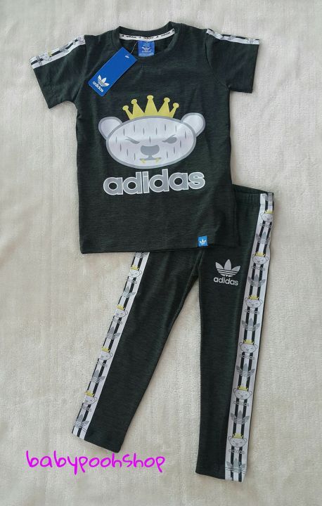 Set เสื้อแขนสั้น Nigo Bear พร้อม เลกกิ้ง ลายเข้ากัน สีเทาดำ *** 320 ฿ Size : 4 / 8 / 10 / 12