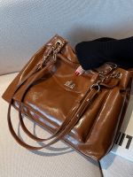 High-end texture bag womens 2023 new chain bag commuting shoulder bag all-match popular chain Messenger bag 【QYUE】