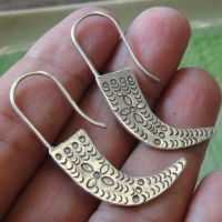 Thai design earrings pure silver Thai Karen hill tribe beautiful สวยทำจากมึอลวดลายไทยตำหูเงินกระเหรี่ยงทำจากมือชาวเขางานฝีมือสวยของฝากที่มีคุณค่าของฝากถูกใจ