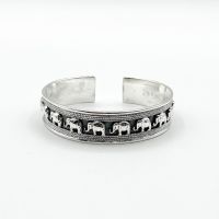 DSP กำไลเงินลายช้าง กำไลตอกลายสัตว์ กำไลเงินแท้ 925 : DSP Solid 925 Sterling Silver Cuff Bangle [GSPC0058]