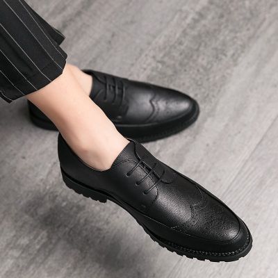 brown leather shoes men,formal shoes for men,men shoes casual formal,brogue shoes men carved,classic R style British business leather shoes men,office shoes for men,derby shoes ,oxford shoes men รองเท้าหนัง ,kasut kulit,kasut kulit lelaki,