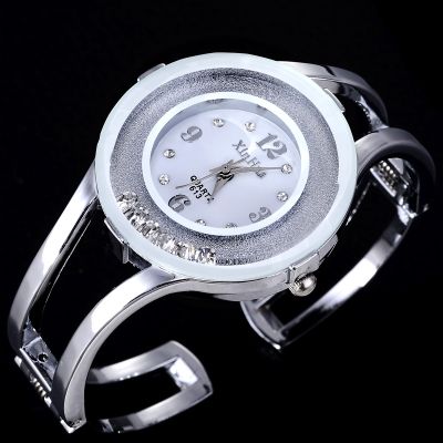 （A Decent035）Luxury Women Bangle Watches Quartzbracelet Watch Crystal Stainless Steel Brand Xinhua Casual Clock Wristwatch Relojes