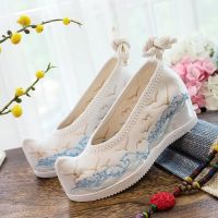 [Ruilin Embroidered Shoes 1] Sea Chasing 7cm Ancient Style Hanfu Shoes Women Ancient Cloth Shoes Ethnic Style with Ancient Costume Embroidered Shoes Wedge Heel Arch Shoes. 22