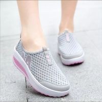 รองเท้าผ้าใบผญรองเท้าผ้าใบสีดำ รองเท้าเพิ่มความสูงสำหรับผู้หญิง Breathable Womens Shoes Casual Sports Sponge Cake Shoes Wedge Single Shoes Mesh Shoes