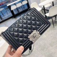 2023 CCˉWomens Fashion Trend Lingge Chain Bag Single Shoulder Crossbody Bag