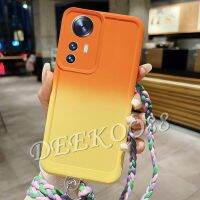 เคสสำหรับ Xiaomi Mi 13 12 12T 11 11T Pro Lite พร้อมสายคล้องคอเชือกกรอบพื้นที่กันกระแทกที่เรียบง่ายและมีสไตล์หุ้มห่อเต็มเลนส์ TPU กรอบซิลิโคนนิ่มเคสโทรศัพท์ไล่ระดับสี