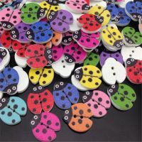 50Pcs Mixed Ladybug Wood Apparel Sewing Buttons Clothes Scrapbooking Decorative Beetle Crafts Needlework DIY Accessorie WB32 Haberdashery