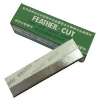 ( ยกกล่อง12ใบ ) ใบมีดกันคิ้ว Feather - Cut ( ใบมีดขนนก ) ใช้กันคิ้ว โกนหนวด โกนเครา