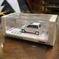 1:64ขนาด Honda City Turbo Ii รถโลหะผสมสีขาวโมเดลโลหะเครื่องประดับสำหรับงานอดิเรกของเด็กของขวัญการหล่อลื่นจอแสดงผลแบบคงที่