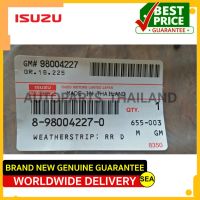 ยางขอบประตูหลัง ด้านซ้าย (L) อะไหล่แท้เบิกศูนย์ ตรงรุ่น Isuzu D-MAX ปี 2003-2011 ขนาดบรรจุ 1 ชิ้น  ต่อกล่อง