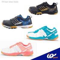 gift 【รองเท้าสลิปออน รองเท้าแตะ รองเท้าลำลอง รองเท้ากีฬา รองเท้า รองเท้าบูท】 IQ SPORT รองเท้าแบดมินตัน พื้นยางแท้ ยึดเกาะดี ไม่ลื่น