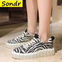 Fashion Women Vulcanized Shoes Sneakers Ladies Lace-up Casual Shoes Breathable Pu Leopard Print Flat Sneakers Zapatos De Mujer