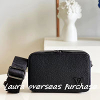 pre order Brand new authentic，Louis Vuitton，กระเป๋าสตางค์แบบสะพายรุ่น ALPHA，crossbody bag，Shoulder Bags，LV