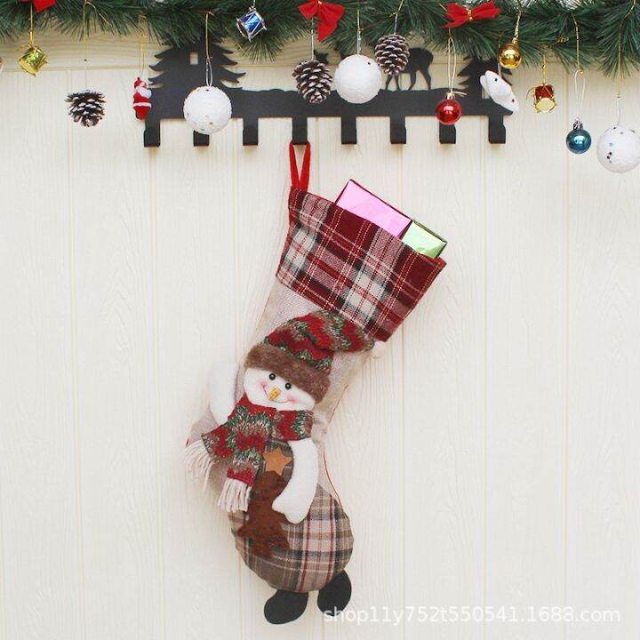 christmas-stockings-christmas-plaid-burlap-gift-box-christmas-tree-decoration-new-year-gift-candy-bag-christmas-fireplace-decorations