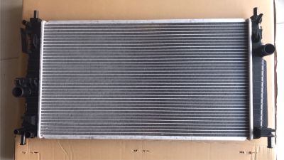 หม้อน้ำรถยนต์ มาสด้า 3 1.6  Radiator Mazda 3 1.6 ปี 2010-2014