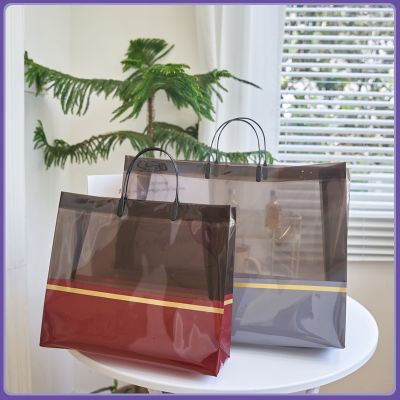 Transparent clothing store portable plastic bag gift plastic packaging bag pvc gift bag good-looking and convenient to carry bag 【MAY】