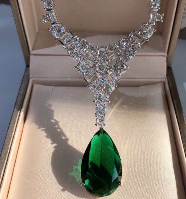Fine Water Drop Sweater Chain Emerald Green Jade Pendant Necklace for Women Jewelry