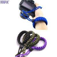 [HOT JJOZZZCXQDOU 575] 10X ทอกล้องจี้ร่มเชือกสร้อยข้อมือ EDC ยุทธวิธี Paracord ร่มชูชีพสายอยู่รอด Outoor การถ่ายภาพปีนเขาเดินทาง