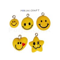 จี้หน้ายิ้ม Smiley resin pendants