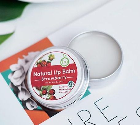 ira-natural-lip-balm-ไอรา-ลิปบาล์ม-กลิ่นสตอเบอร์รี่-strawberry-flavored-10g