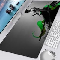 One Piece Roronoa Zoro Mouse Pad เครื่องเกมคอมพิวเตอร์ HD Custom Mouse Pad Desktop Pad แล็ปท็อปยางธรรมชาติพรมกันลื่น Mouse Pad