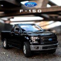 โมเดลรถปิกอัพสีดำ1:24 Ford F-150รถโลหะผสมรถโมเดลรถจำลองหล่อของขวัญของสะสม