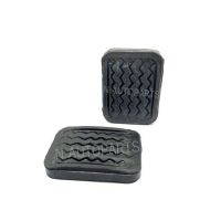 ยางเหยียบเบรค-เหยียบครัช ดัสสัน620/720 ; BRAKE&amp;CLUTCH PEDAL PAD  RUBBER DATSUN620/720(2ชิ้น)