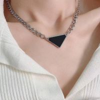 【DT】hot！ Inverted Necklace Metal Label Pendant Street Men And With Collarbone Chain Hip-Hop Temperament Choker Collar 2021