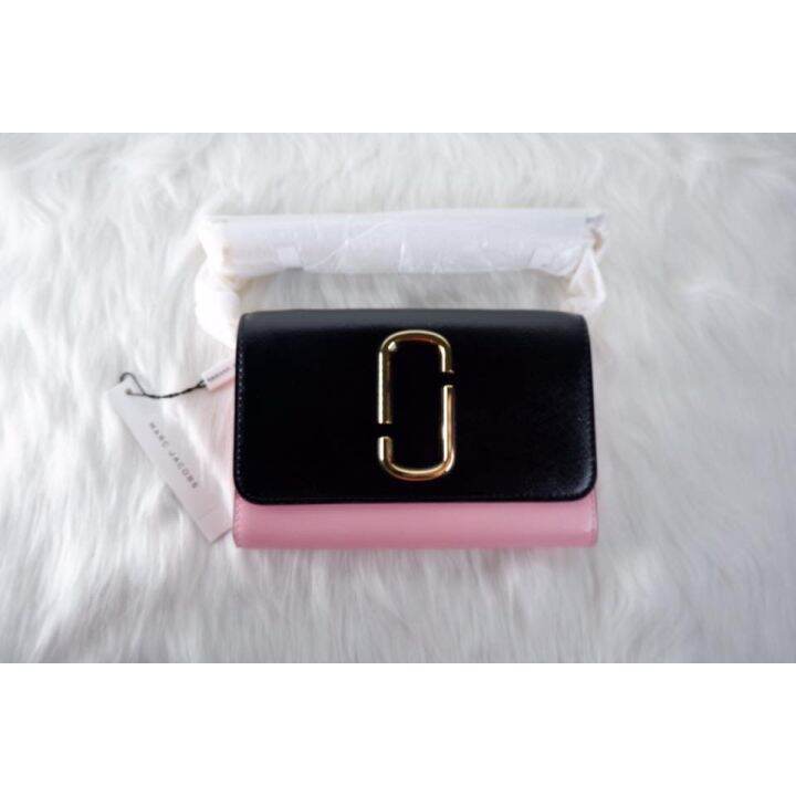 ONHAND ORIGINAL Marc Jacobs Snapshot Wallet on Chain (WOC) Black & Baby Pink Lazada PH