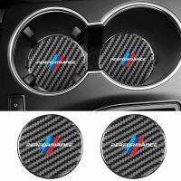 [ใหม่2023] 2Pcs รถคาร์บอนไฟเบอร์รูปแบบ Coaster ไม่ลื่น Water Cup Mat Anti-Dirt สำหรับ BMW X1 X2 X3 X4 X5 X6 X7 E46 E90 E60 F10 F20 F30 E36