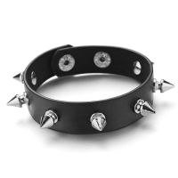 DAN S Rock Retro Punk Gothic Wristband กำไลข้อมือหมุด One-Rows กำไลหนัง PU