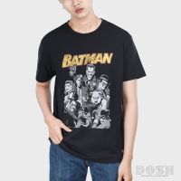 【Vansss】 DOSH:MENS T-SHIRTSเสื้อยืด คอกลม แขนสั้น สีดำ ลิขสิทธิ์แท้ BATMAN รุ่นEBMT5045-BL