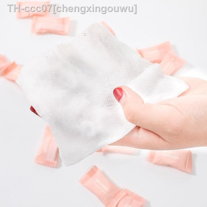 50pcs-disposable-towel-compressed-portable-travel-non-woven-face-towel-water-wet-wipe-outdoor-moistened-tissues