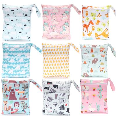 ☜ Baby 25x20cm Diaper Bags TPU Cartoon Printed Waterproof Double Zipper Wet Nappy Diaper Bags Pail Liner Laundry for Cloth Diapers