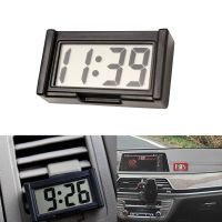 [HOT K] แผงหน้าปัดนาฬิการถยนต์รถนาฬิกาดิจิตอลนาฬิกาติดผนังเองได้พร้อมจอ LCD แสดงวันรถยนต์แท่งบนสำหรับรถยนต์นาฬิกา