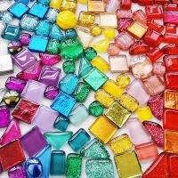 กระเบื้องโมเสคสำหรับงานฝีมือ Blue Shine คละสี50Pcs Glass Glitter Mosaic Supplies Pieces Bulk Square Shape Home Decoration