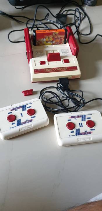 ชุดจอยแข่งเกมส์กีฬา-จอยวิ่งแข่งของเครื่องเกมส์-famicom-มีตลับเกมส์-จอยให้ครับ