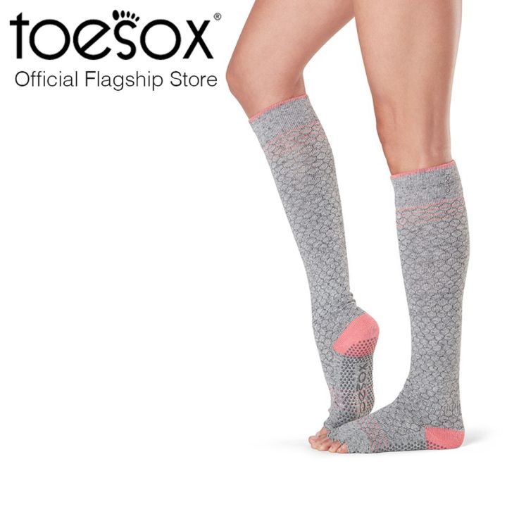 ToeSox โทซอคส์ ถุงเท้ากันลื่นแยกนิ้วยาวใต้เข่า รุ่น Scrunch เปิดนิ้วเท้า