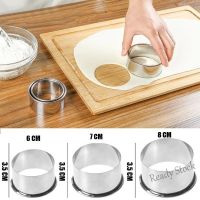 【Ready Stock】 ☋✿♕ C14 [Invincible] 3 Pcs/Set Round Circle Mousse Cake Ring Mold/ DIY Baking Mini Cookie Mold/ Stainless Steel Dumplings Wrappers Cutter Set