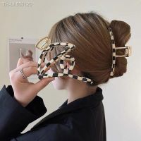 ﹉♨▪ Retro Women 39;s Metal Checkerboard Plaid Hair Claw Geometric Hair Crab Hairpin Grasping Clip Female Hairpin Hair Accessories