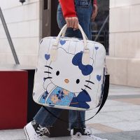 กระเป๋าถือเดินทางลายHellokitty ขนาดใหญ่ลายการ์ตูนคิตตี้ เหมาะสำหรับใส่ของหรือท่องเที่ยว ทำงาน สีสันสดใส ดีไซน์สวย จัดเก็