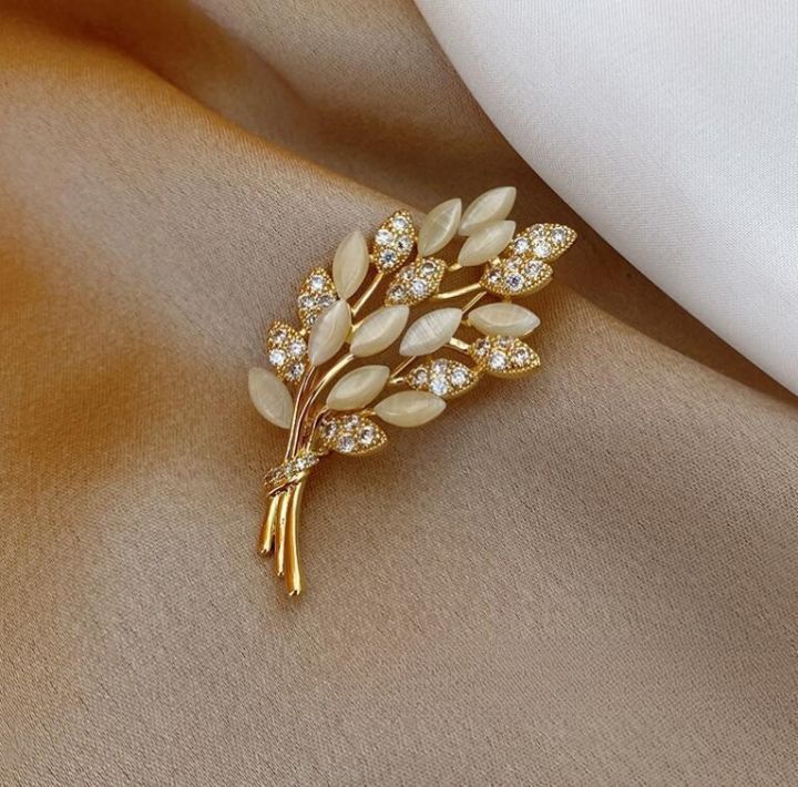 Lazada brooch 2025