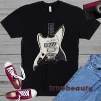 【New】【Hot】เสื้อยืดลําลอง แขนสั้น พิมพ์ลาย Nirvana Guitar คุณภาพสูง สวมใส่สบาย แฟชั่นสําหรับผู้ชาย