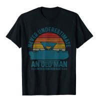 Mens Never Underestimate An Old Man With A Pontoon Boat Captain T-Shirt Men Brand New Tops Tees Cotton Top T-Shirts