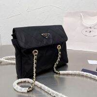 2023 Spring New Lingge Chain pradaˉWomens Bag Vintage Black Gold Nylon Canvas Shoulder Handbag Versatile